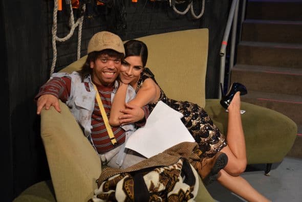 Seguramente muchos desearían estar en el lugar del amigo del Chacal.