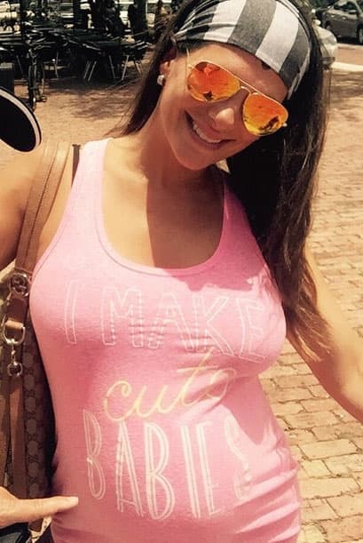 Bárbara con una de sus playeras favoritas.