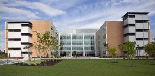 Código rojo en escuela secundaria de Rolesville provoca adelantar salida de estudiantes  