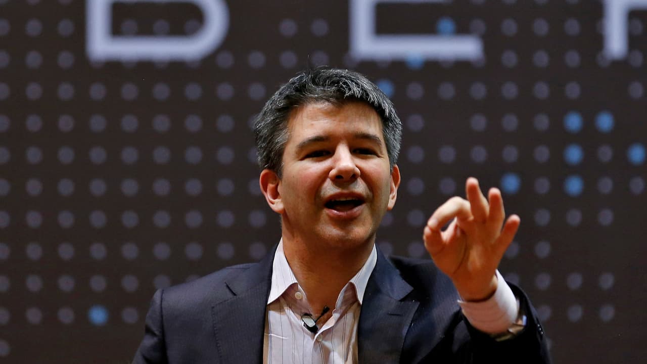 El presidente de Uber, Travis Kalanick, renuncia a su cargo por presión de accionistas de la compañía