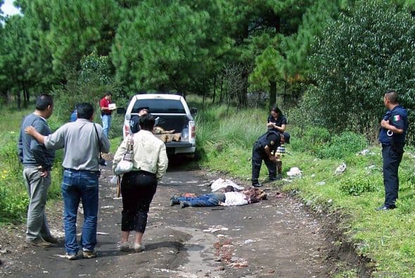 Y entre más pasan los días los ataques y connatos de violencia se han incrementado en la entidad. Entre las ciudades principalmene atacadas está Zitácuaro y Huacana.