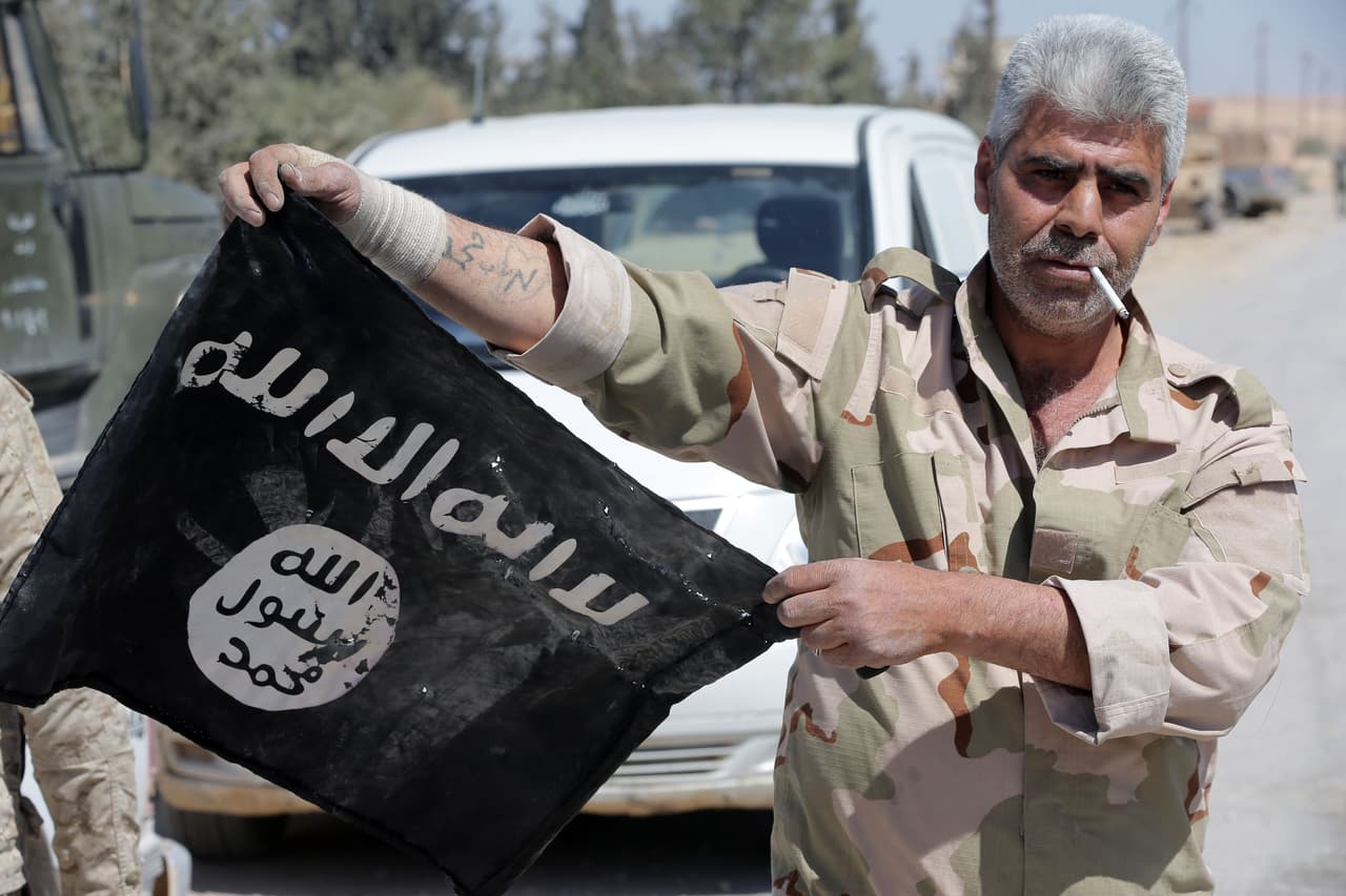 La derrota de ISIS es "fake news": hasta aliados de Trump critican su decisión de retirar a los militares de Siria