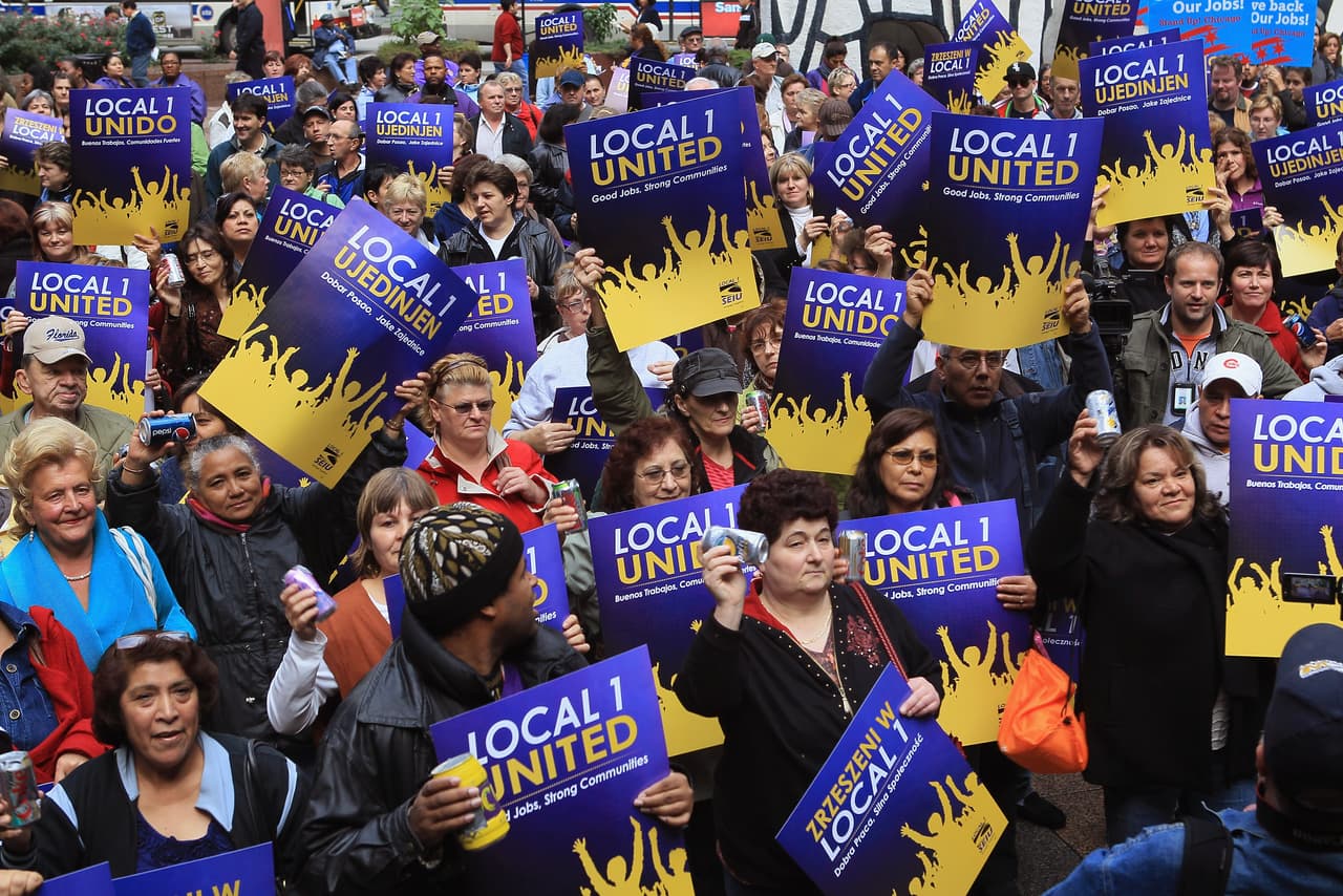 SEIU decide apoyar la candidatura presidencial de Hillary Clinton