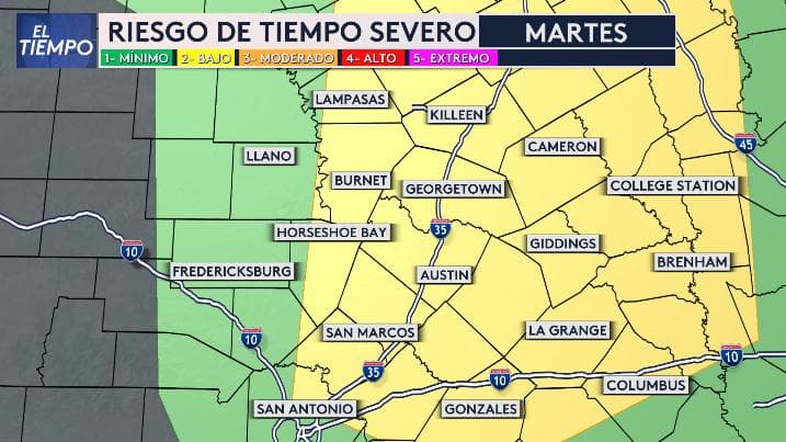 Mañana martes tendremos riesgos de tiempo severo, actualmente en nivel 2, lo que representa una cantidad significativa de probabilidades de aguaceros, ráfagas de vientos y granizos.
