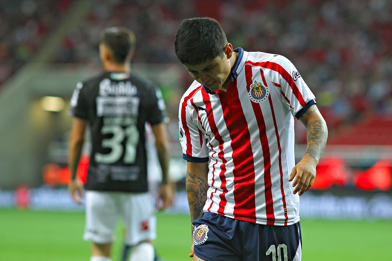 Los chivahermanos temen que su mejor jugador no pueda estar para el Clásico Tapatío del próximo viernes.