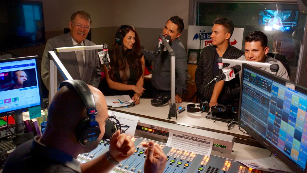 La Arrolladora Banda El Limón y su divertida entrevista con 'El Bueno, La Mala y El Feo'.