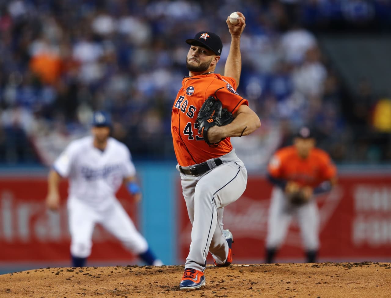 El lanzador abridor de los Astros de Houston Lance McCullers Jr. golpeó varias veces a los peloteros de los Dodgers.
