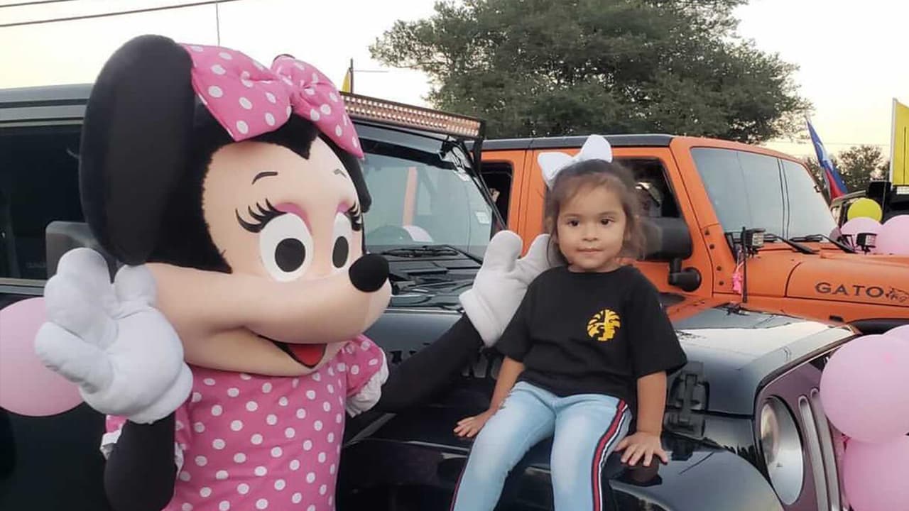 Tras enterarse de lo ocurrido en la primera fiesta, el grupo decidió regalarle un momento feliz a la pequeña y a sus padres