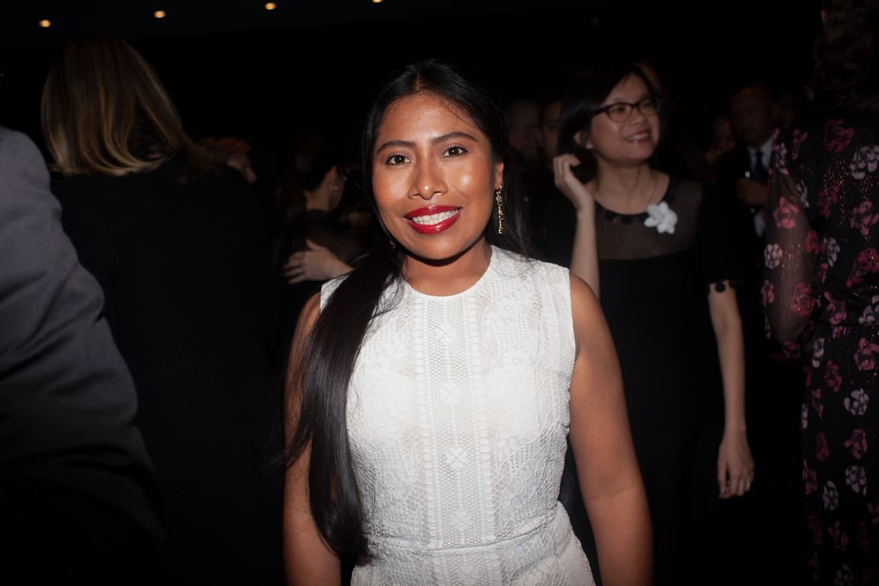 <b><a href="https://www.univision.com/entretenimiento/cine/yalitza-aparicio-la-extrabajadora-domestica-y-maestra-desempleada-que-cautiva-a-hollywood">Yalitza Aparicio</a></b> ganó fama internacional al protagonizar la multipremiada cinta ‘Roma’, del director mexicano Alfonso Cuarón.
