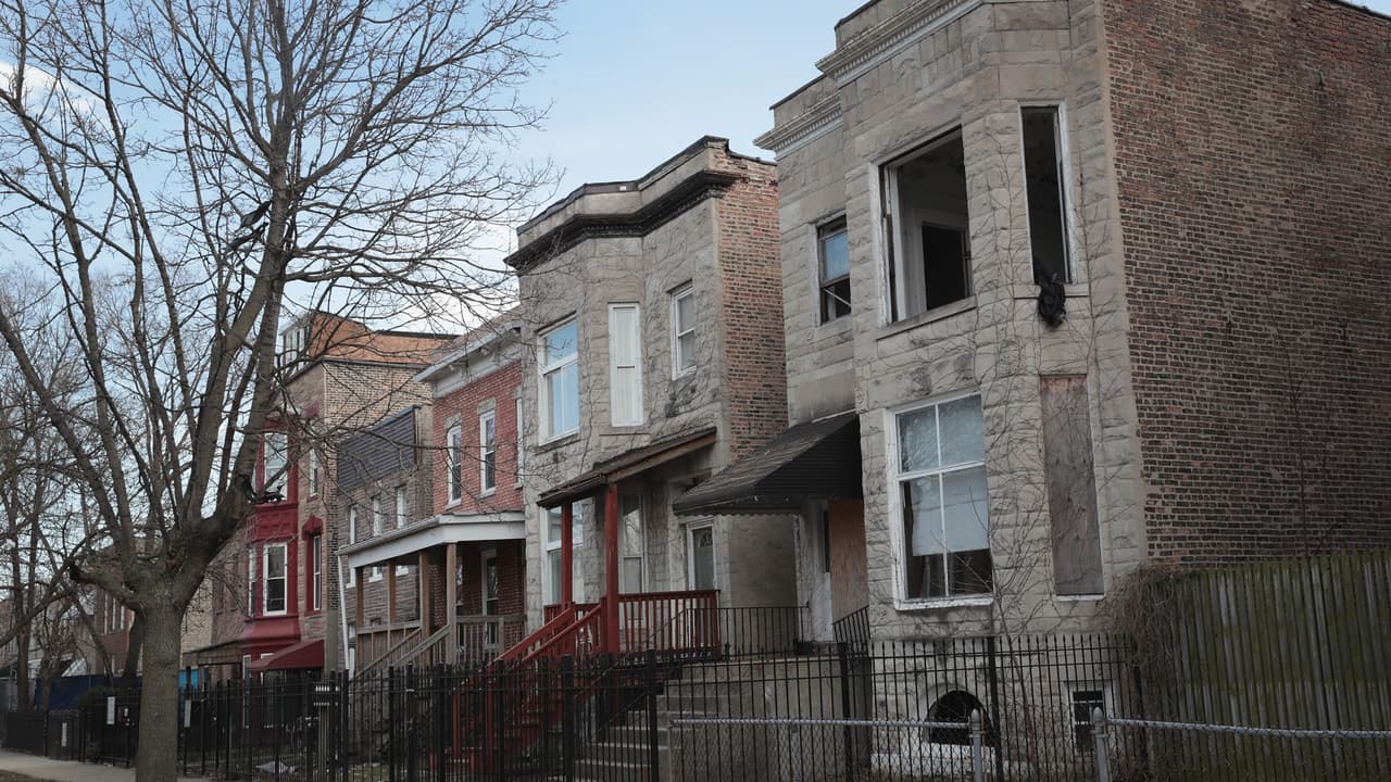 ¿Quiénes pueden aplicar al fondo de ayuda económica para el pago de la renta y la hipoteca en Illinois?