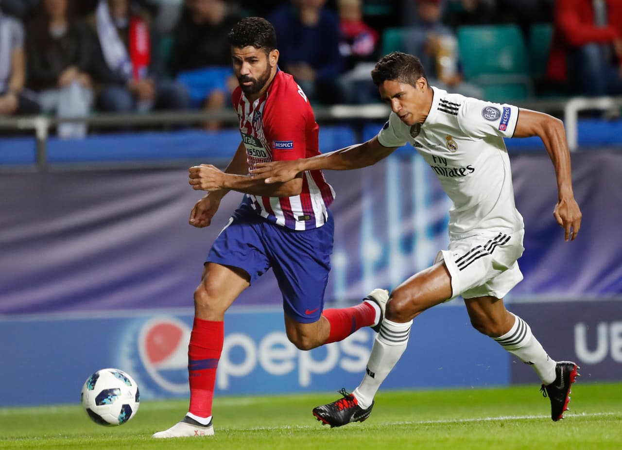 La jugada le permitió tomar ventaja contra un defensa de Real Madrid sorprendido ante la jugada del delantero hispano-brasileño.