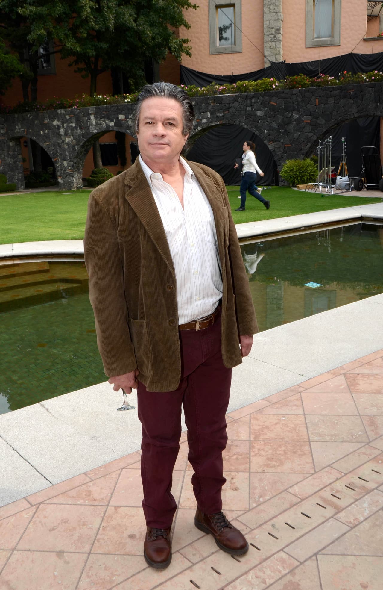 En el año 2016,
<b><a href="http://www.univision.com/temas/alejandro-camacho">Camacho</a></b> confesó que su cuidado con la piel no era el indicado, por lo que tal vez esta fue la razón por la cual ahora padece cáncer en la piel: "Yo me asoleaba con Coca Cola porque da color, ahora ya no, parezco una quija, pero ahora mis médicos me han dicho que tengo que tener mucho cuidado y tomar mis precauciones", reveló a 'Radio Fórmula'.