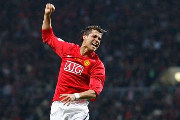 Aficionados pedirán el regreso de CR7 al Manchester United con una avioneta