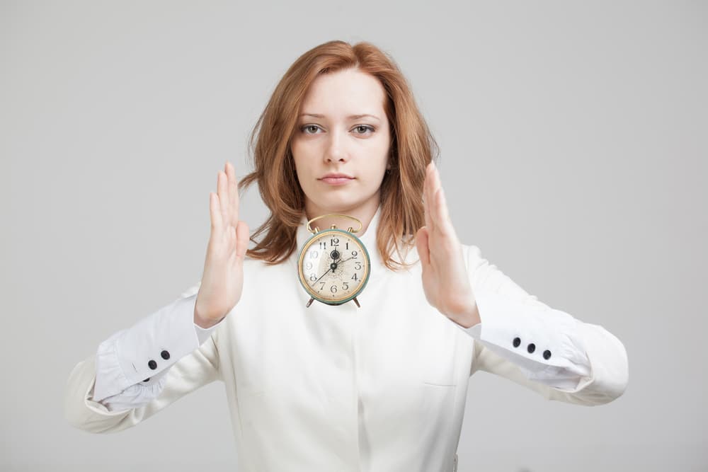 <b>Telekinesia</b>
<br>Es la facultad de poder mover objetos utilizando la fuerza mental y quienes la desarrollan es porque generalmente también han logrado despertar otros resortes asociados con la telepatía que les ayuda a manejar mejor esta difícil técnica.