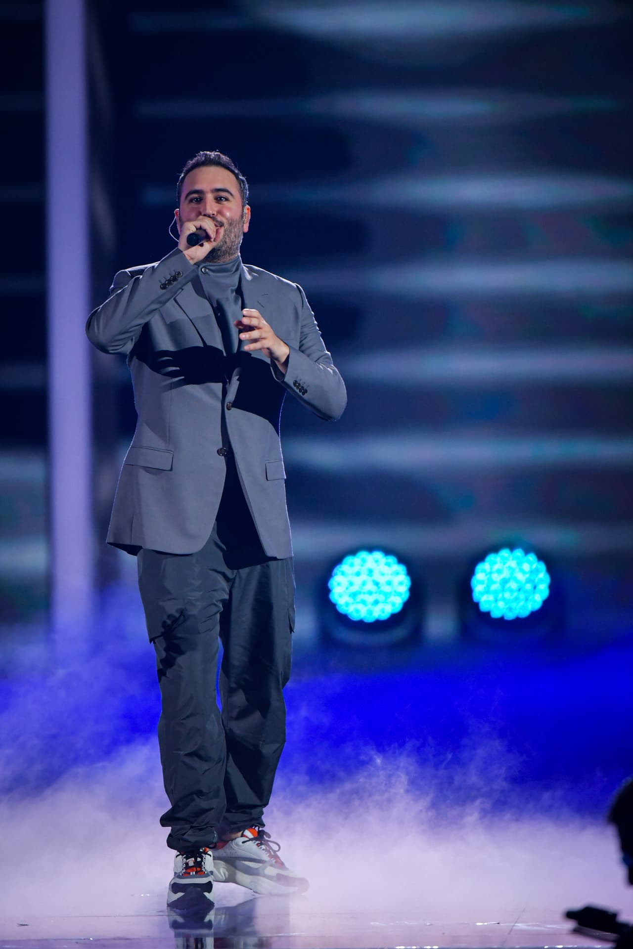 Después de que Christian Nodal fuera reconocido como ganador del Premio Lo Nuestro a la 
<b>Canción Mariachi/Ranchera del Año, </b>por ‘Nada nuevo’, 
<b>Reik</b> llegó al escenario.