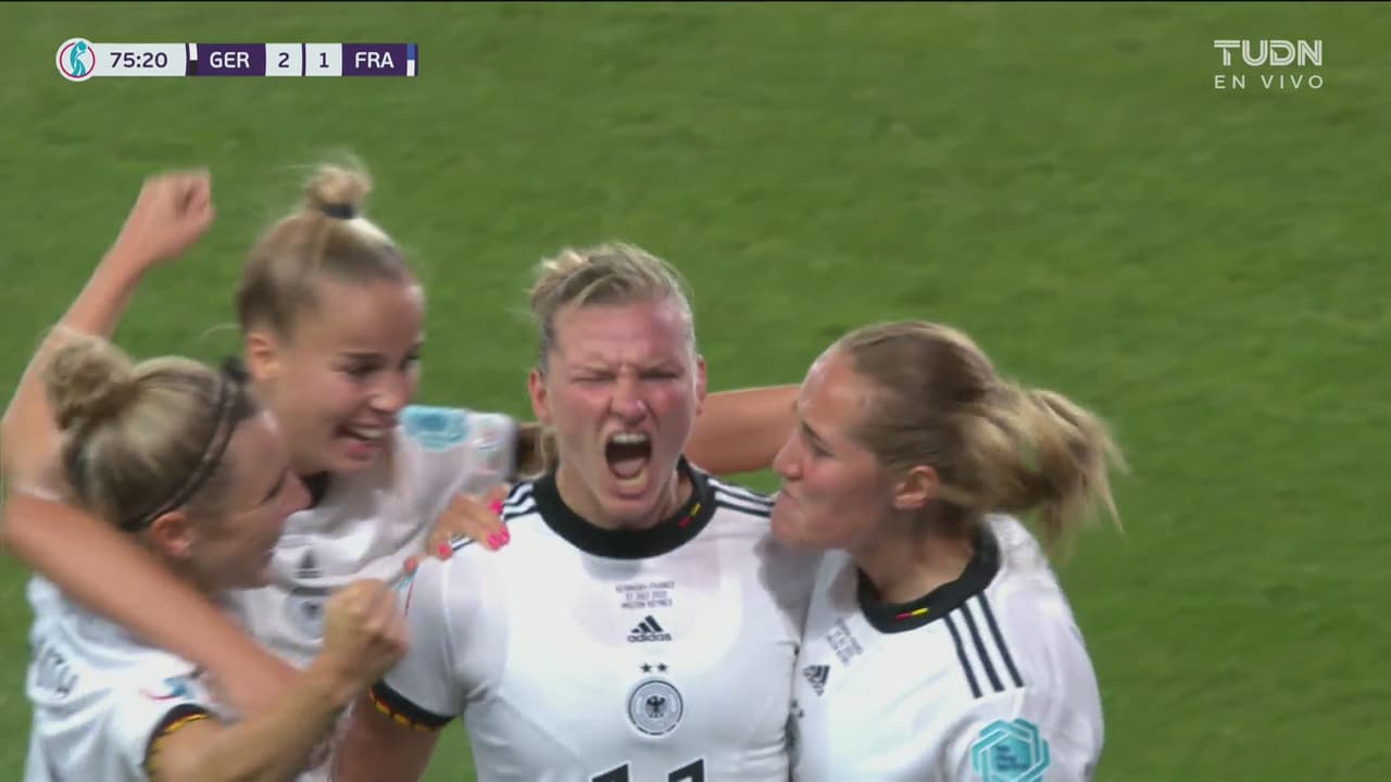¡Lleva doblete! Alexandra Popp remata y pone el 2-1 de Alemania