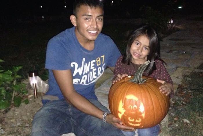 Dreamers claman por detener la deportación de un estudiante mexicano