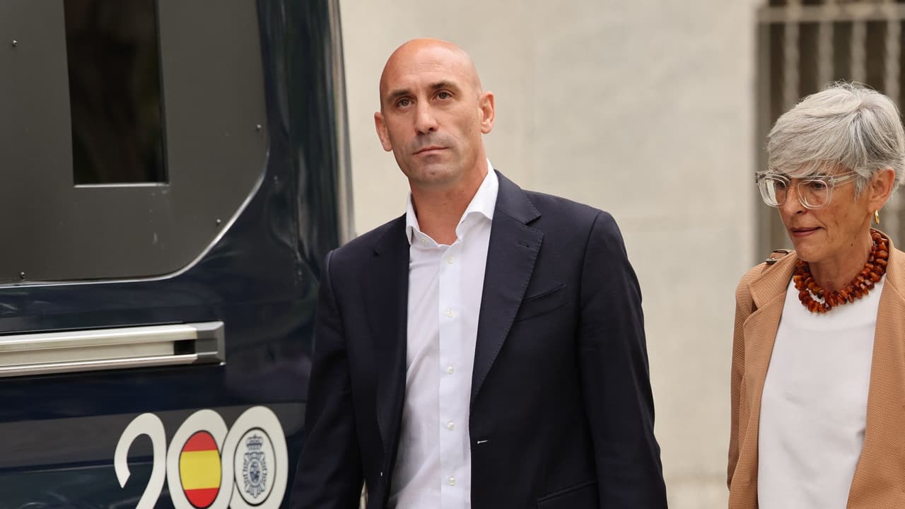 Luis Rubiales vuelve a cargar contra Jenni Hermoso