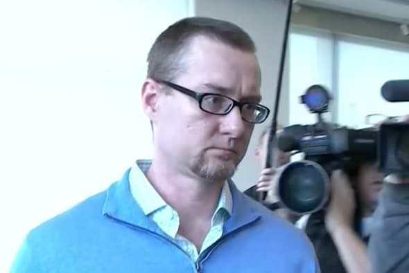 Liberan a un hombre que pasó más de 20 años en una prisión de Illinois por un crimen que no cometió