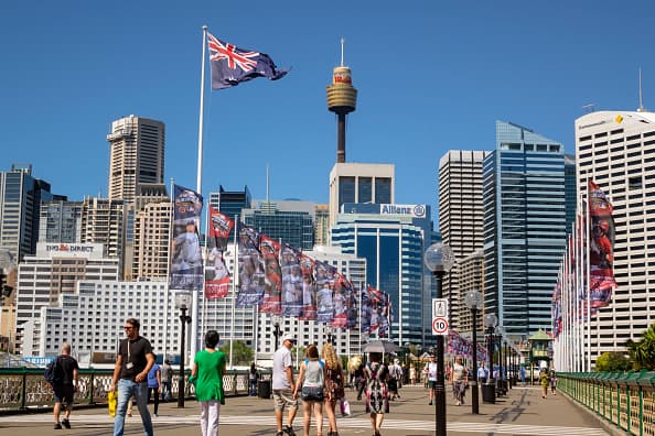 <b>Australia se coloca en un muy buen cuarto lugar</b>. El hecho de ser una nación de habla inglesa en Oceanía y de pertenecer a la Mancomunidad Británica de Naciones la hace muy atractiva a la hora de ser el objetivo de muchos trabajadores que buscan nuevos aires y lograr un crecimiento laboral.
<br>