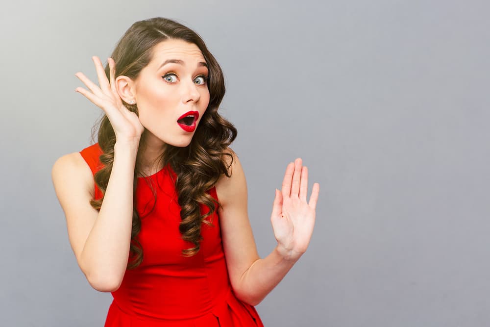 <b>PISCIS</b>
<br>Son los más sensibles y por eso, también suelen ser exageradamente honestos, diciendo lo que piensan y lo que les molesta, incluyendo si alguien les ha mentido o engañado, asegurándose de que tooodos lo sepan. Son muy auténticos, por lo que, aunque quieran guardar secretos, puede que se les escape sin querer o solo "por convivir".