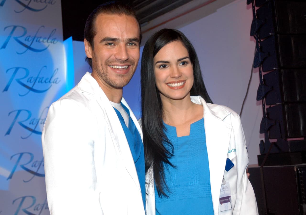 'Rafaela' fue una historia que se desarrollaba en un hospital, por lo que los protagonistas eran doctores, siendo 
<b><a href="http://www.univision.com/temas/jorge-poza">Jorge Poza</a></b> el actor central del melodrama.