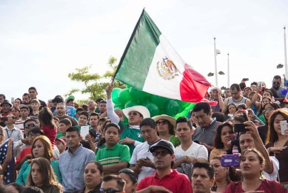 La comunidad mexicana se reunio en el historico Penn's Landing para celebrar el dia de la independencia mexicana. Estas son algunas imagenes.