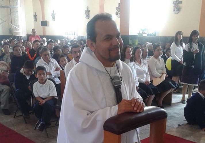 Arrestan a dos sospechosos de cometer el asesinato de un sacerdote en México