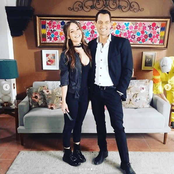 A diferencia de Ale Espinoza, la sobrina de Thalía ha hecho de la actuación su principal carrera participando en diversos proyectos de cine y televisión.