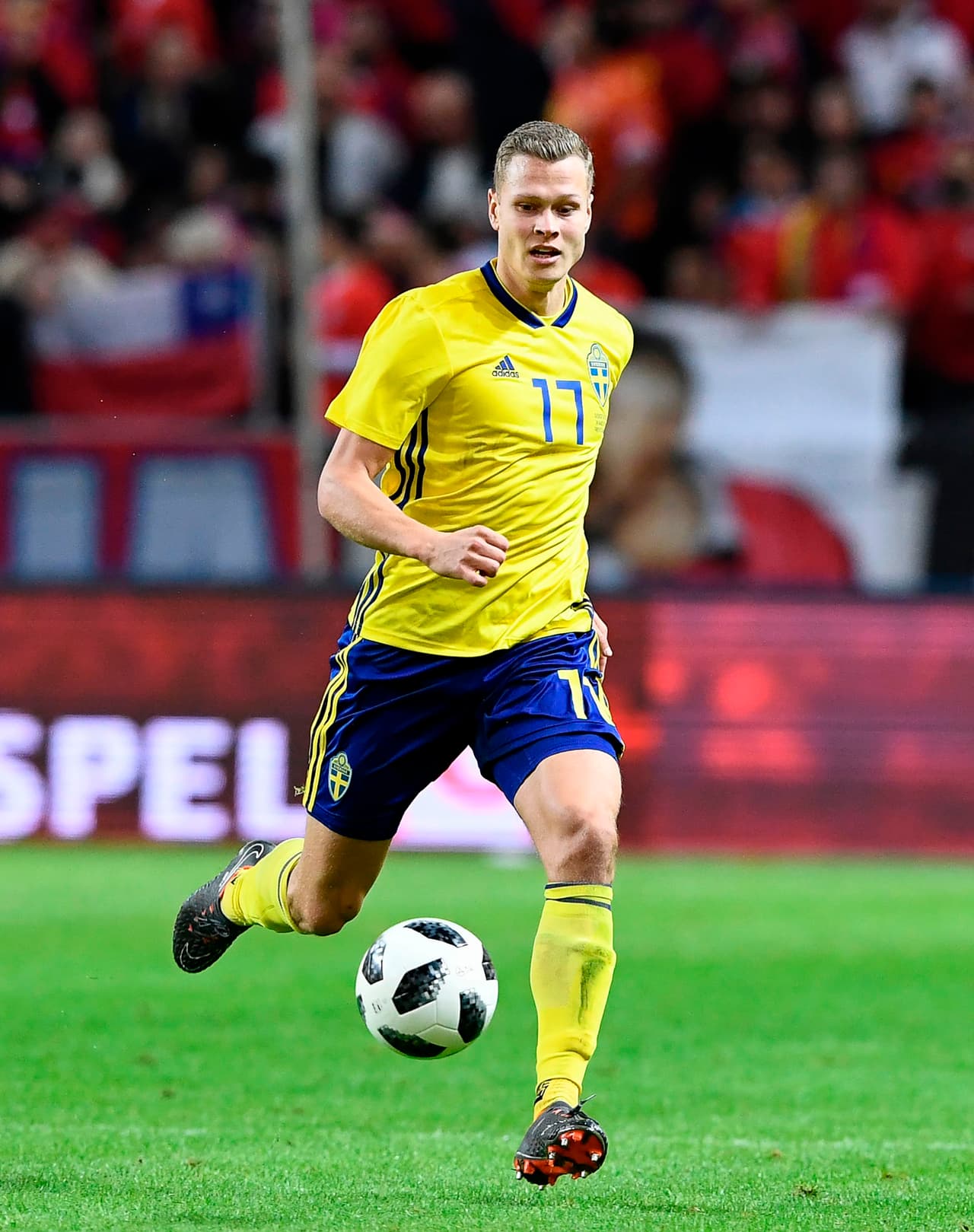 2. Viktor Claesson (Suecia) - Krasnodar lo disfrutó en esta temporada, equipo en el que colaboró con 10 goles en la Premier League de Rusia. Justamente, esa pueda ser su gran ventaja, el jugar en la liga del país anfitrión. Sin embargo, también tiene grandes habilidades ofensivas que lo erigen como una referencia en el ataque.