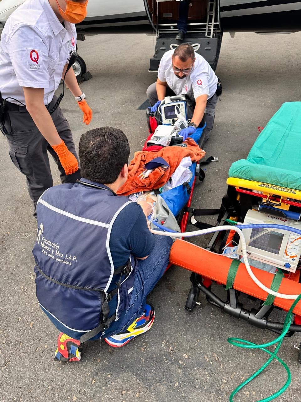 Además, 
<b>25 personas permanecen hospitalizadas</b> y 
<b>37 han sido dadas de alta</b>, de acuerdo con la Secretaría de Salud de la Ciudad de México.
<br>