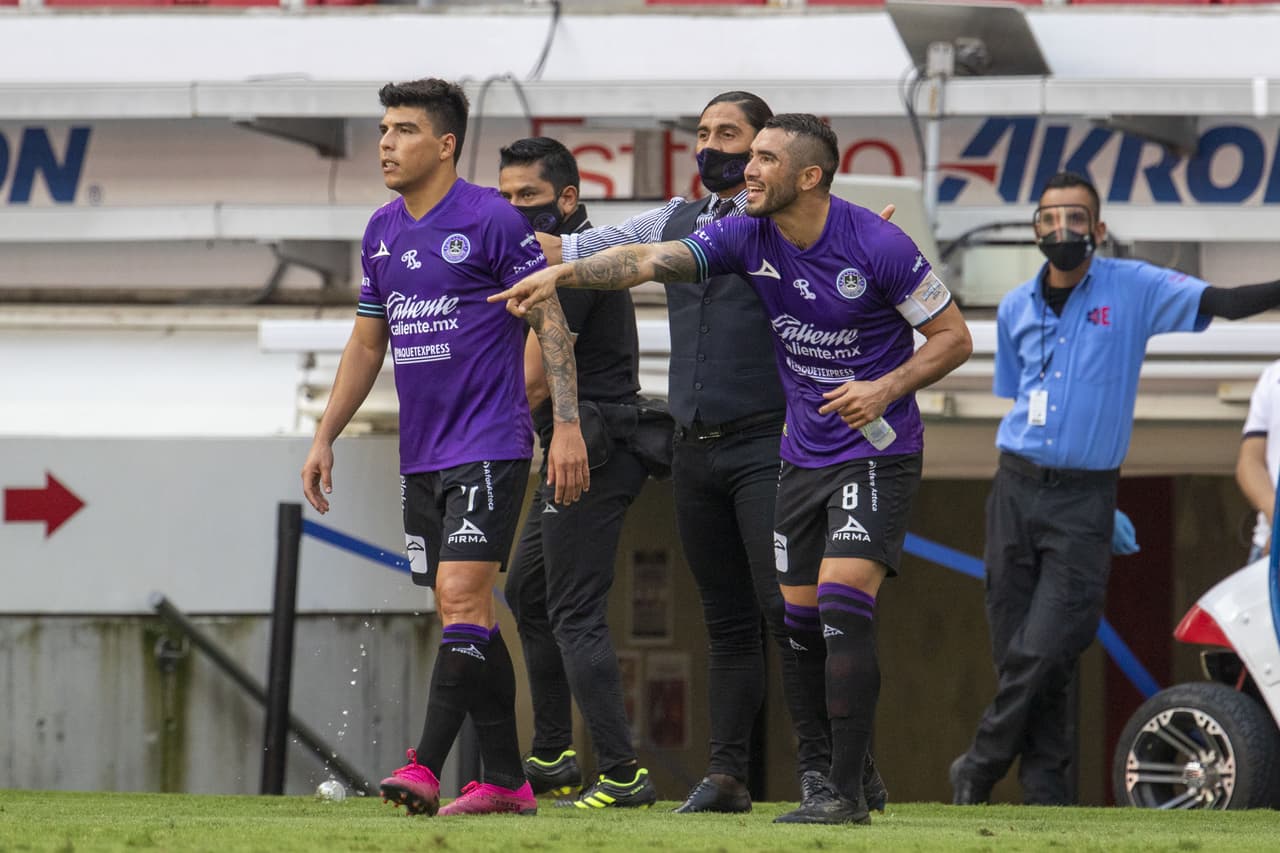A los 30’ de juego, Mazatlán se quedaba con 10 hombres en la cancha y un penal en contra.