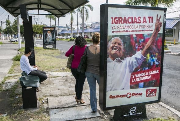 Comenzarán a emitir los primeros resultados oficiales a partir de las 22:00 de este domingo.