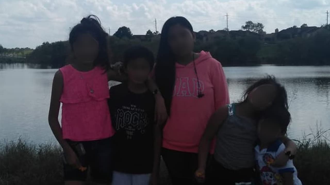Por su parte su hija Ariela Leal, la mayor de los 6 hijos de Zapata, asegura que su madre jamás los habría abandonado.
