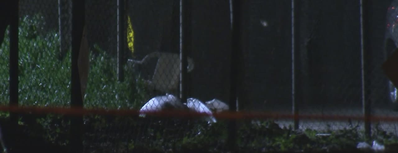 Descubren el cadáver de un bebé en un callejón en Long Beach