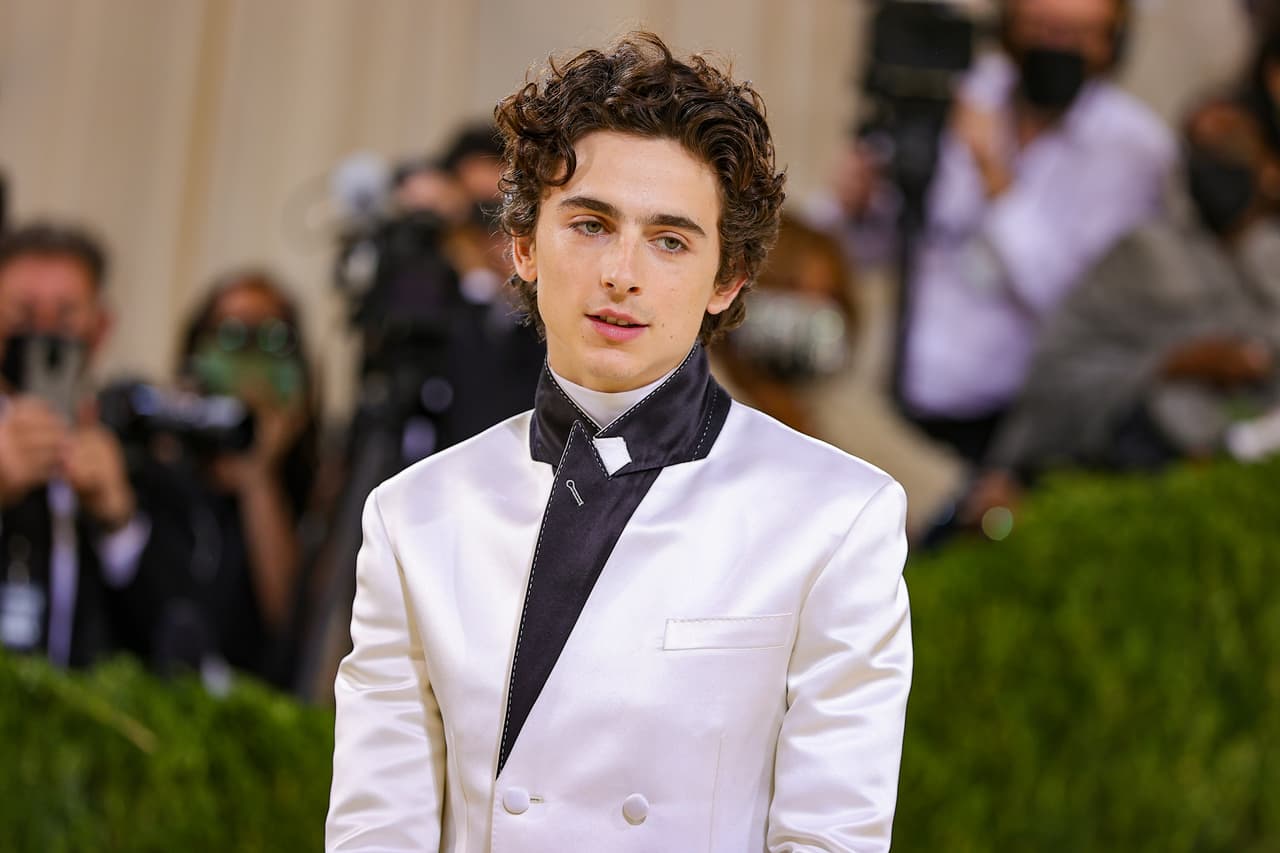 NEW YORK, NEW YORK - SEPTEMBER 13: Co-chair Timothée Chalamet attends The 2021 Met Gala Celebrating In America: A Lexicon Of Fashion at Metropolitan Museum of Art on September 13, 2021 in New York City. (Photo by Theo Wargo/Getty Images)