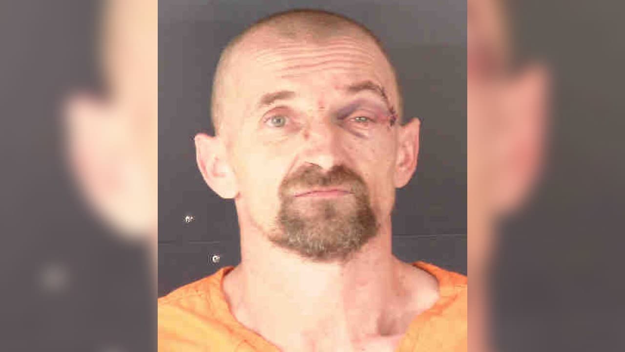 Arrestan a sospechoso por presunta agresión sexual contra una anciana de 70 años y robar a otra en Sarasota