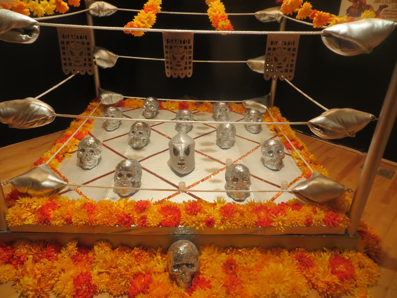 El famoso luchador mexicano conocido como "El Enmascarado de Plata".