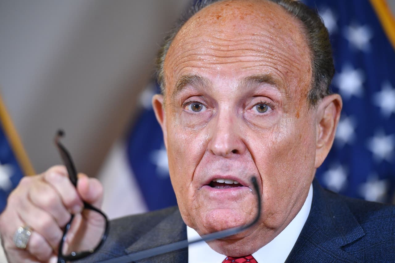 Rudy Giuliani no representa actualmente a Donald Trump "en ningún asunto legal", asegura portavoz