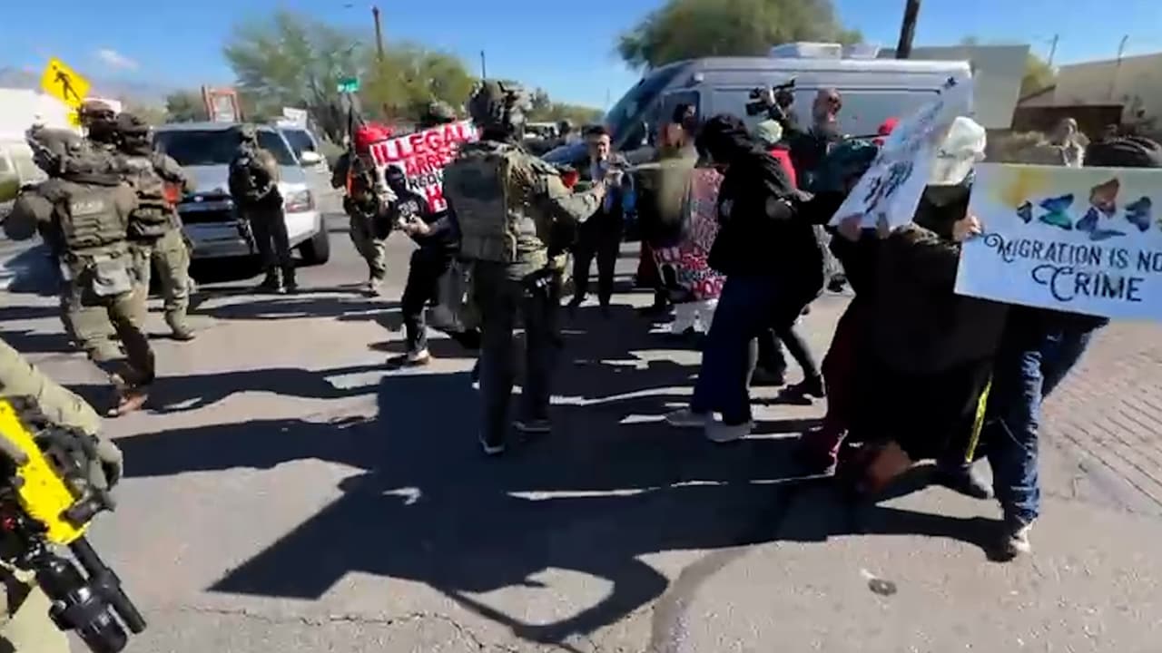 Redadas de ICE en una taquería terminan en confrontación: gas lacrimógeno afecta a Adelita Grijalva