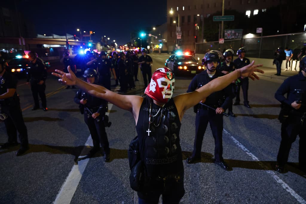 Los manifestantes habían intentado ingresar a la vía rápida.