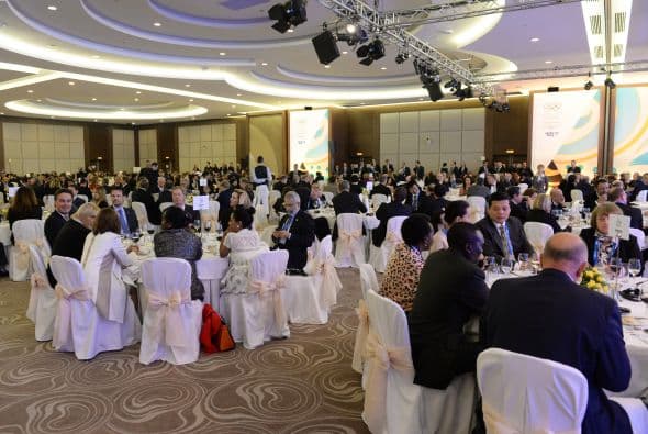 Estas reuniones tuvieron lugar el jueves durante una cena de gala organizada por el Comité Olímpico Internacional, como preámbulo a la ceremonia de apertura de este viernes.