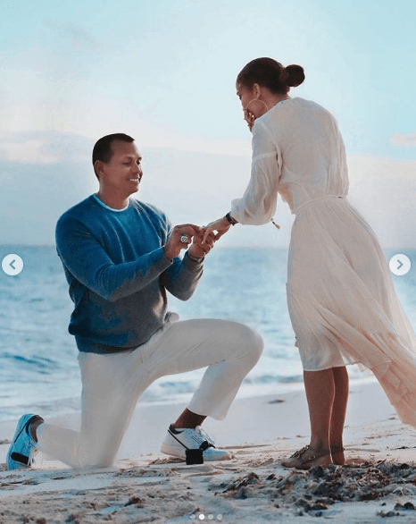 La historia de amor entre estas dos figuras llegó a su punto máximo cuando A-Rod le propuso matrimonio a JLo en marzo de 2019.