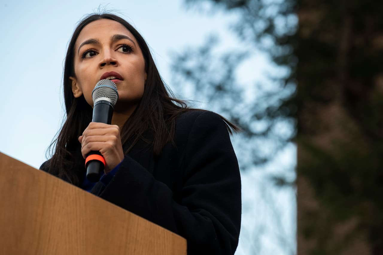 Ocasio-Cortez pide extender el período del Censo por la crisis del coronavirus