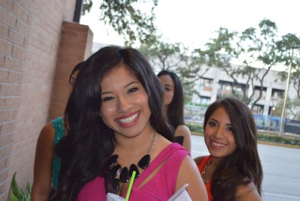 Dos elementos claves en cualquier audición de Nuestra Belleza Latina: mucho maquillaje y mucha actitud. Osmel, no eres el único... con actitud.