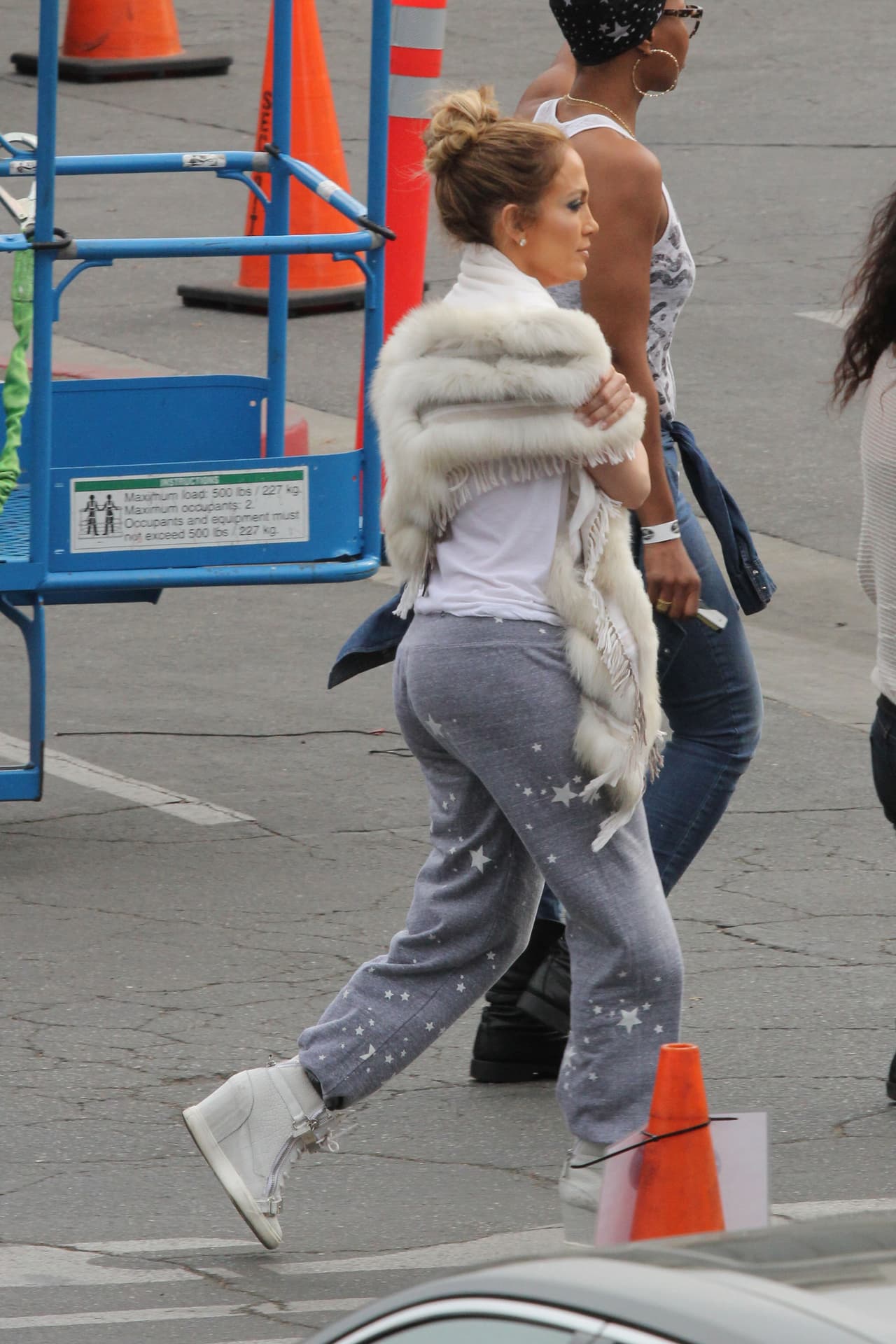 ¿Será que el glamour cansa? Parece que sí, pues Jenni lo ha demostrado en varias ocasiones.