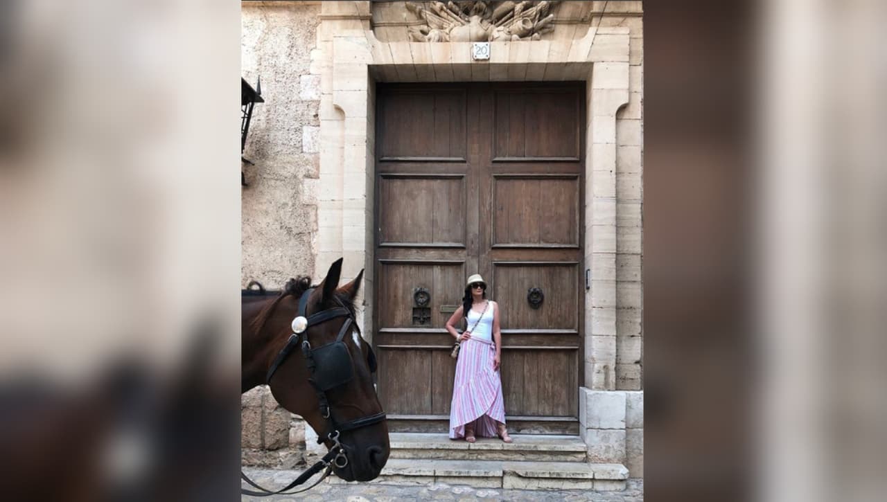 Esa participación triunfal en la competencia, marcó su retorno al mundo del espectáculo, del cual se había mantenido un tanto alejada pues había decidido dedicarse en cuerpo y alma a la crianza de sus pequeños.