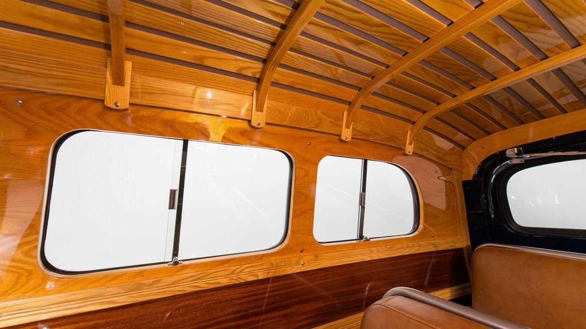 Los paneles laterales de la parte trasera de la Ford Ranger Marmon-Herrington también muestran hermosas 
<b>cubiertas de madera</b>.