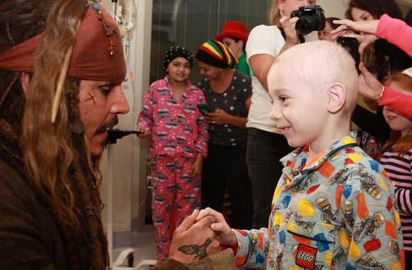 ¿Adivinas por qué voló hasta Brisbane en Australia?