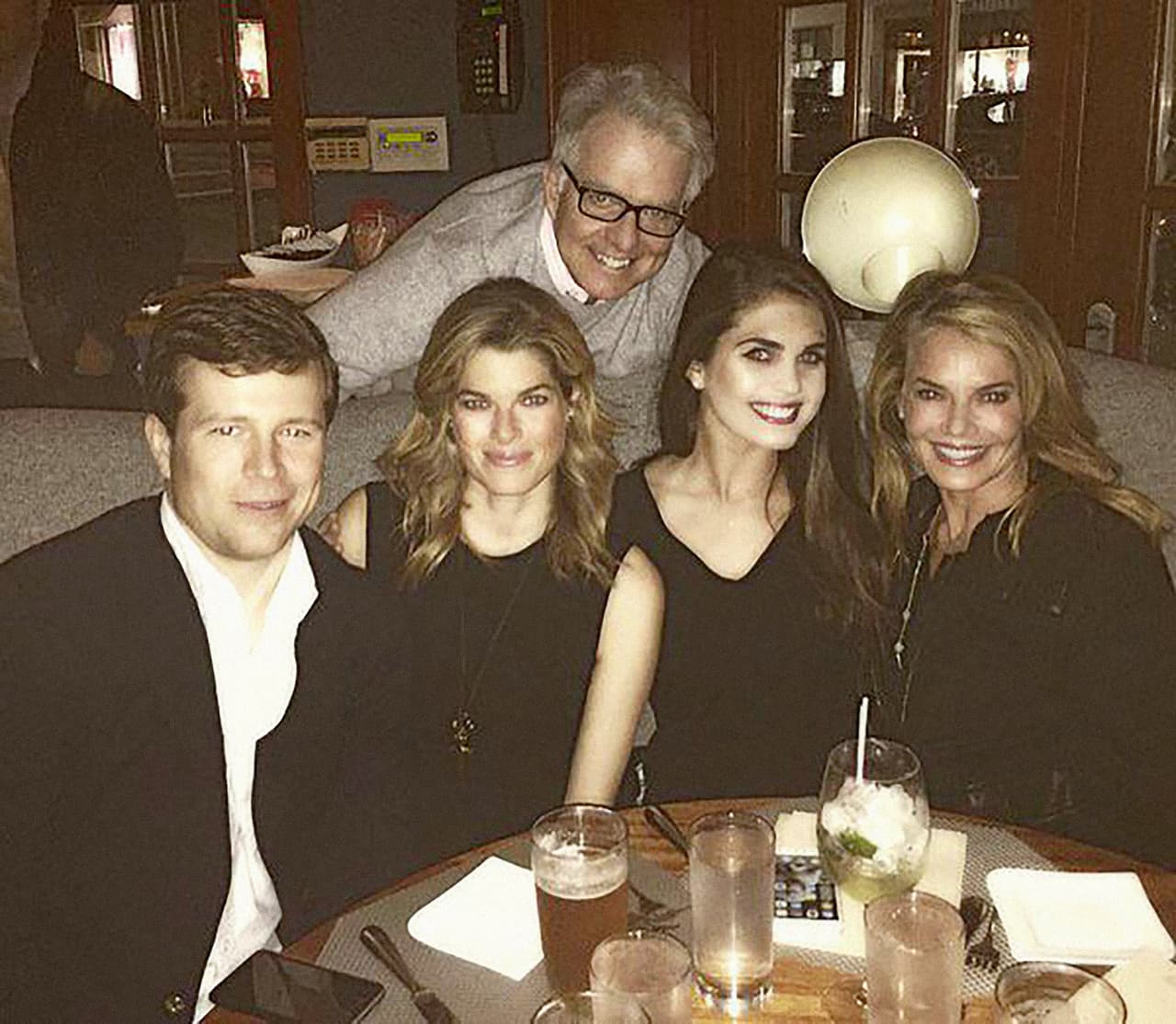 <b>Family dinner.</b> Photo published by Paul Hicks, Hope's father, on his Twitter account in March 2016. He wrote: "Fact checking " no one gets dinner with Hope." We had dessert too. 
<a href="https://twitter.com/hashtag/trumptrain?src=hash">#<b>trumptrain"</b></a>